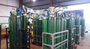 Caminhões com carga de oxigênio chegam a Manaus